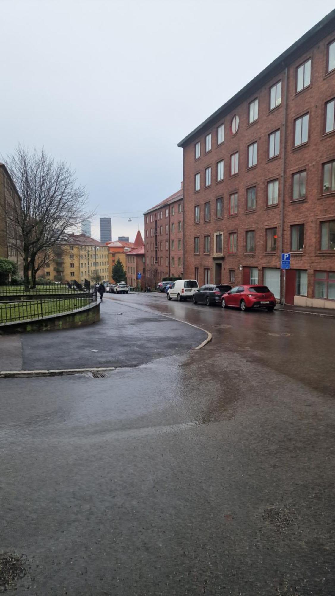 Leilighet Mysigt Stadsoas: En Modern Laegenhet Med 2 Sovrum *